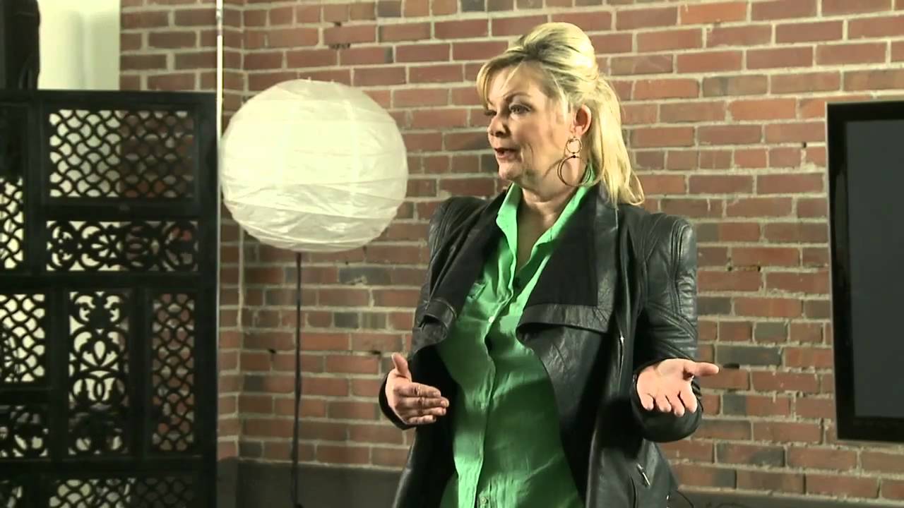 Steal the Concepts, Not the Style: What Bambi Cantrell's Posing Tutorial Actually Teaches You