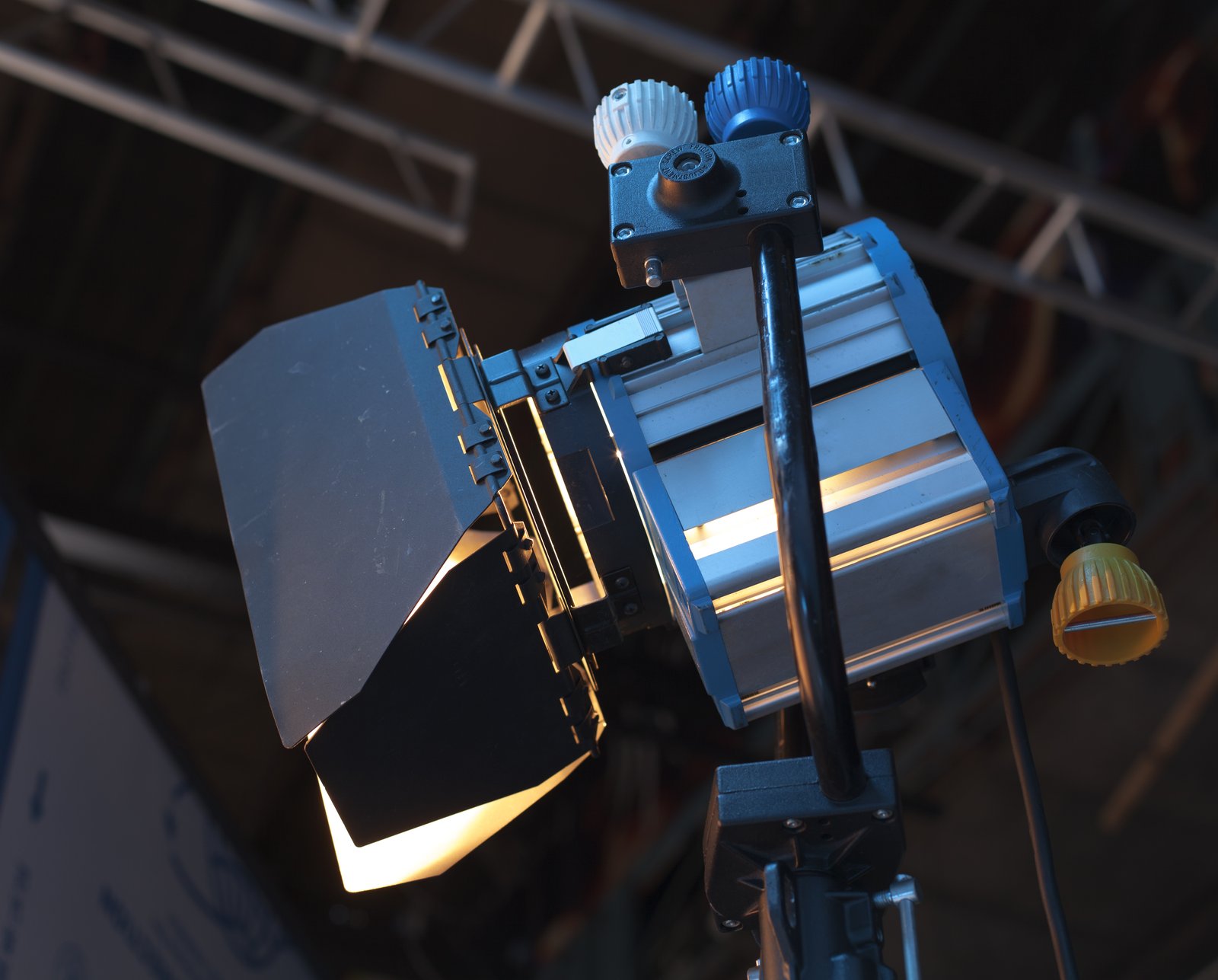 The Harlowe Pocket Flash Changes the Game for Portable Studio Lighting