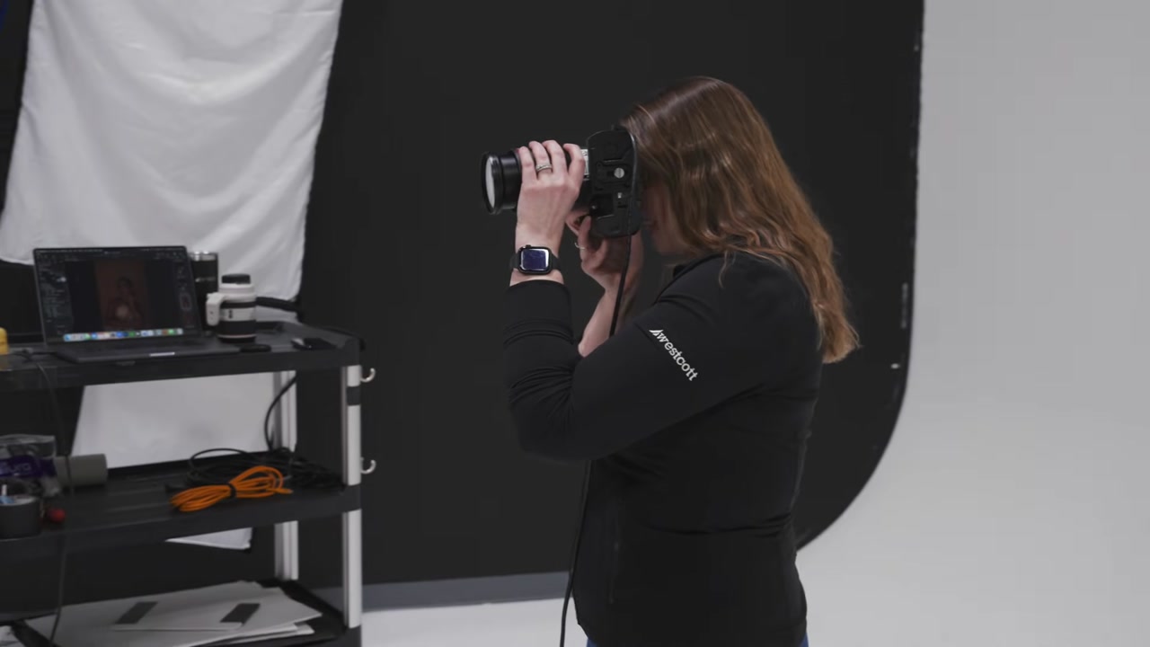 Shooting tethered with studio strobes