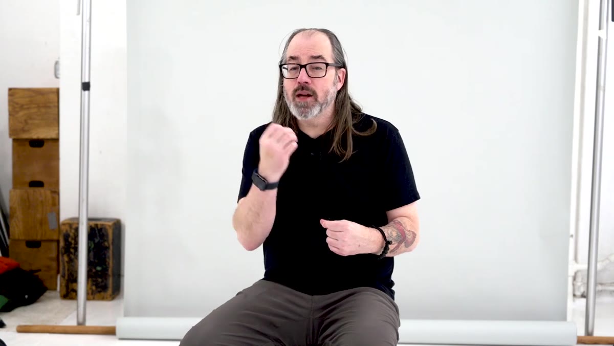 Norton referencing neon color and weird color in mood lighting