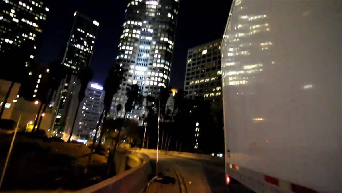 Second strobe on opposite side of truck filling dark shadow areas