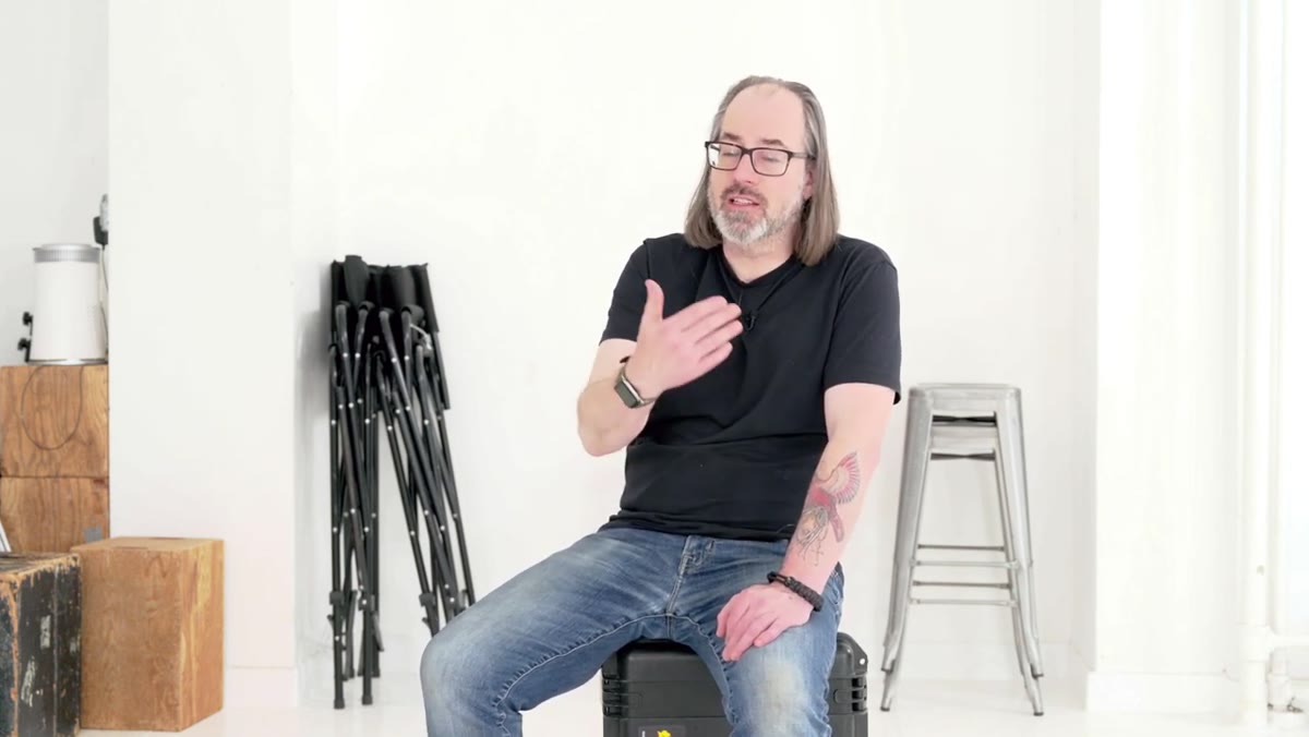 Explanation of hard light versus dramatic light placement