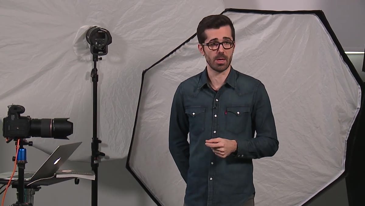 Demonstration of figure-ground separation in a low-key portrait