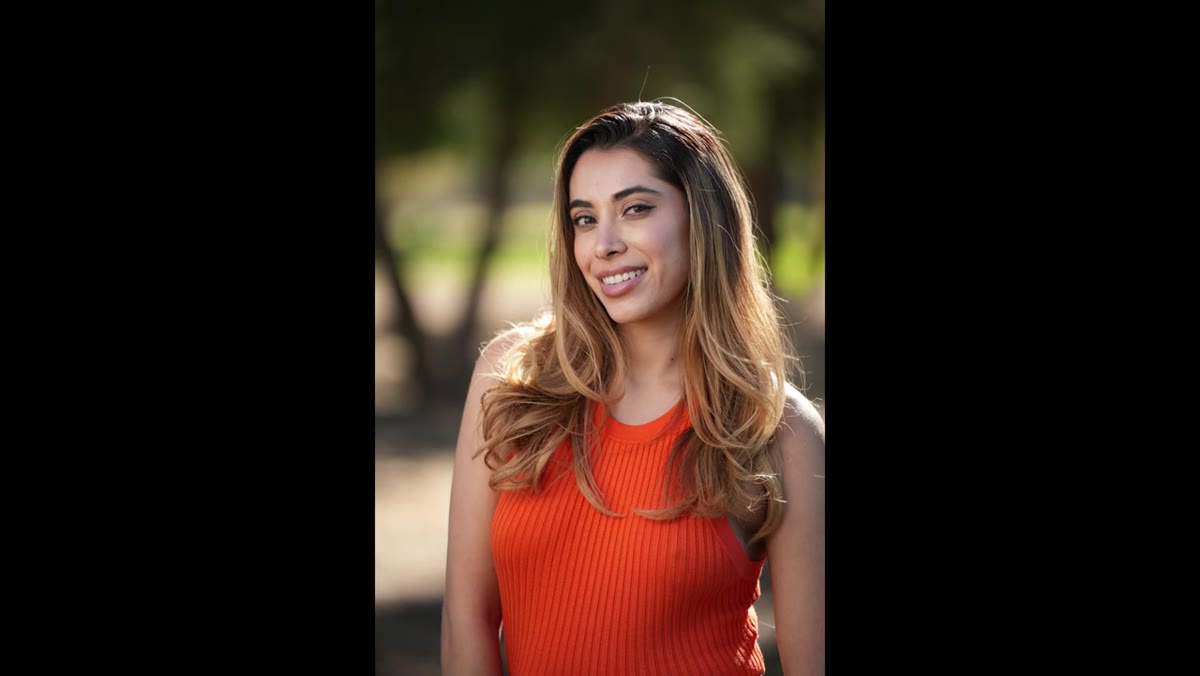 Side-by-side of portrait with and without reflector fill
