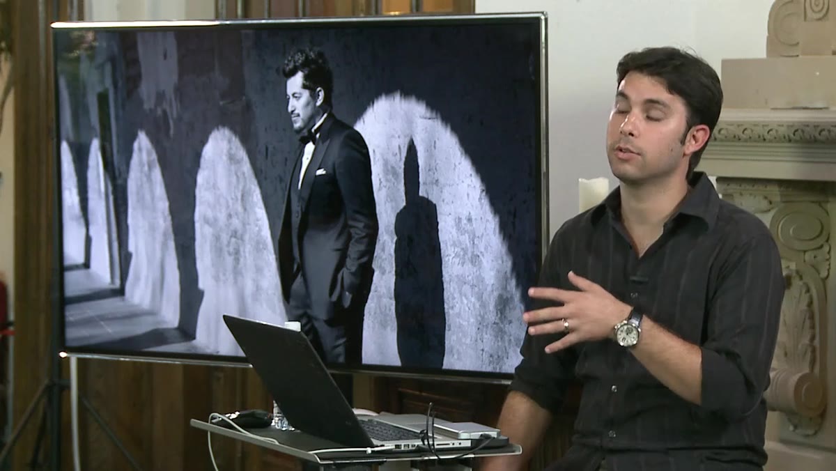 Roberto explaining the goal is generating poses, not memorizing them