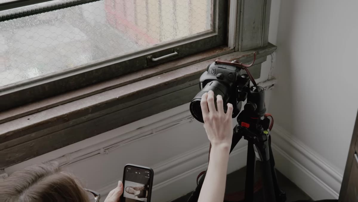 Camera setup showing 35mm lens on Canon 5D Mark IV