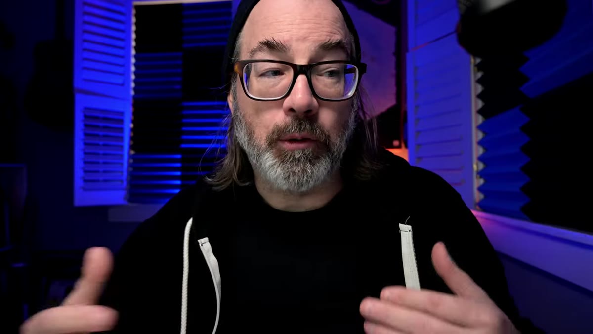 Daniel Norton describing full-length on-figure fashion shoot requirements