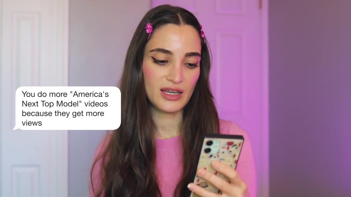 Jessica discussing her America&rsquo;s Next Top Model reaction videos