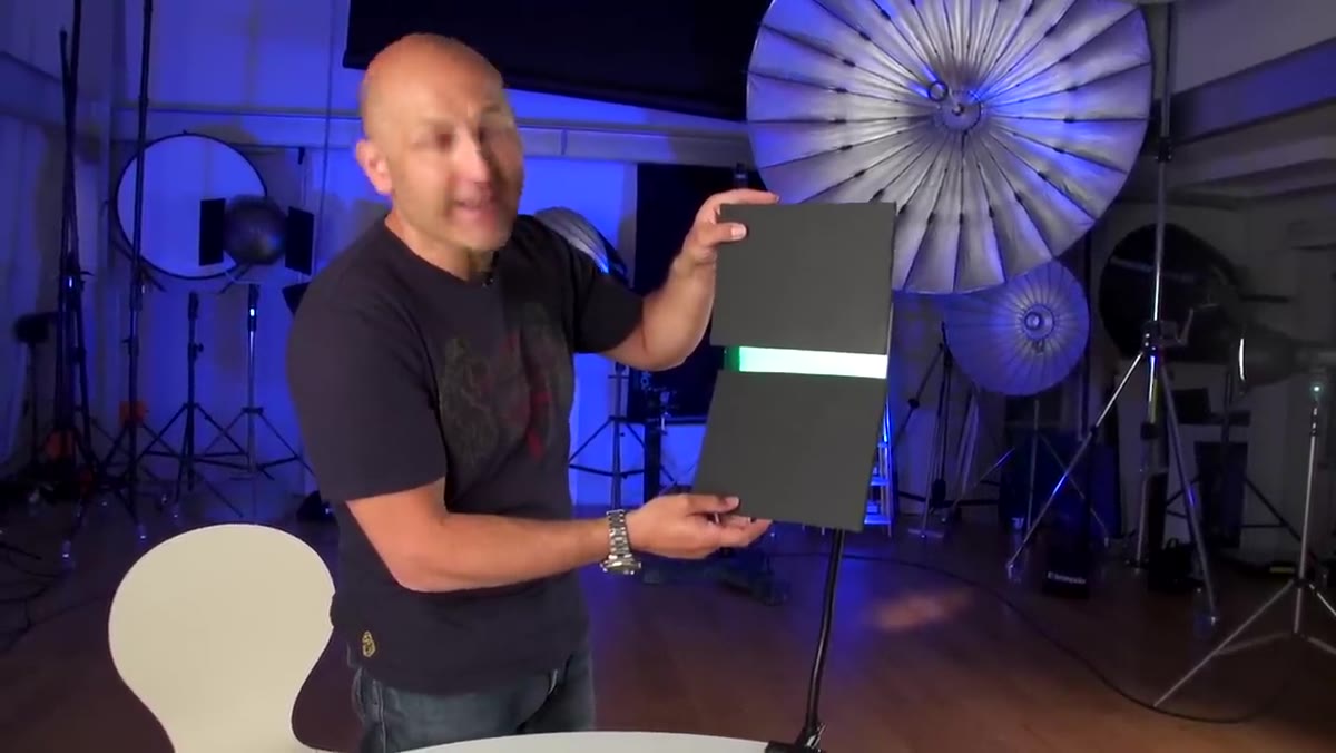 Demonstration of flash firing while only a sliver of sensor is exposed
